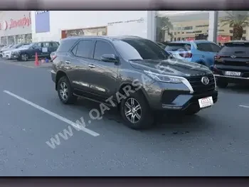 Toyota  Fortuner  2023  Automatic  8,000 Km  4 Cylinder  All Wheel Drive (AWD)  SUV  Gray  With Warranty