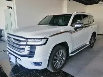 Toyota  Land Cruiser  VX Twin Turbo  2022  Automatic  63,000 Km  6 Cylinder  Four Wheel Drive (4WD)  SUV  White  With Warranty