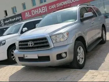 Toyota  Sequoia  SR5  2012  Automatic  254,000 Km  8 Cylinder  Four Wheel Drive (4WD)  SUV  Silver