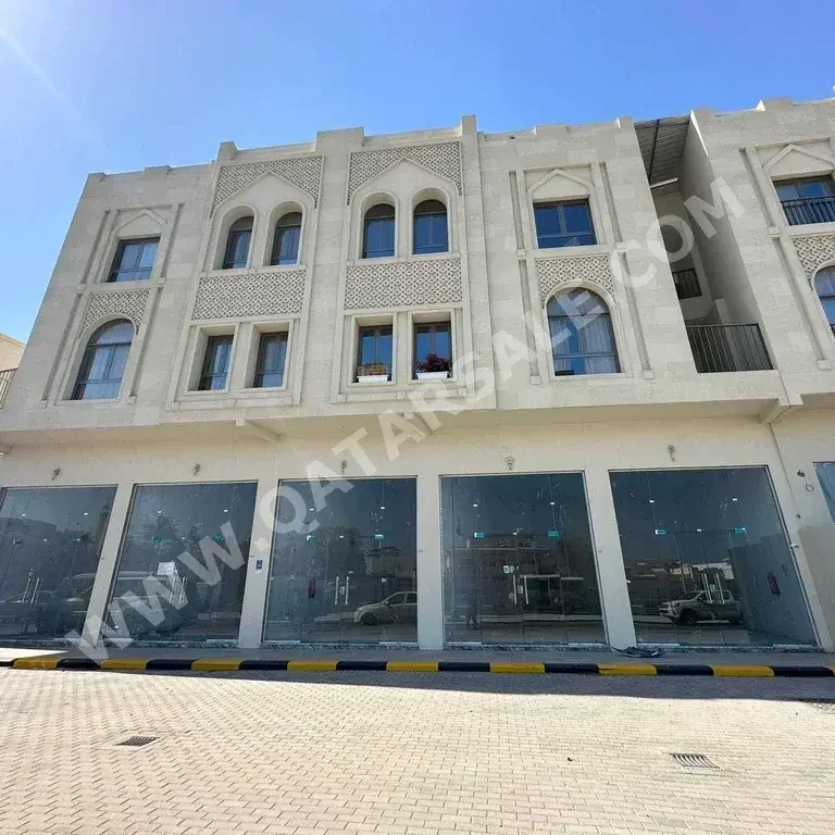 Commercial Shops - Not Furnished  - Doha  For Rent  - Fereej Kulaib
