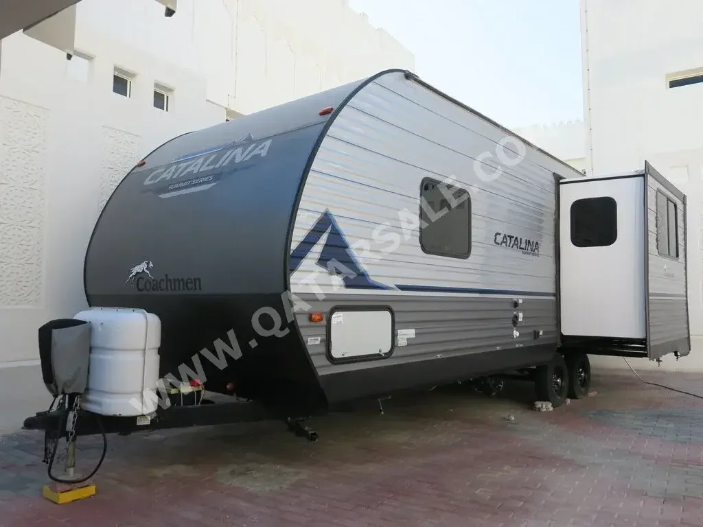 Caravan - Coachmen  - Catalina  - 2023  - Gray and Off White  -Made in United States of America(USA)