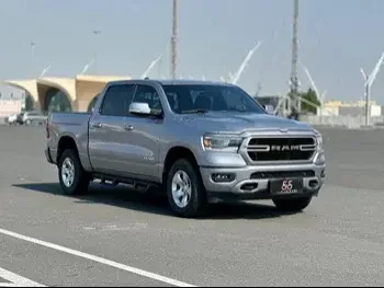 Dodge  Ram  Big Horn  2020  Automatic  75,000 Km  8 Cylinder  Four Wheel Drive (4WD)  Pick Up  Silver