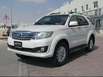 Toyota  Fortuner  SR5  2015  Automatic  156,000 Km  6 Cylinder  Four Wheel Drive (4WD)  SUV  White