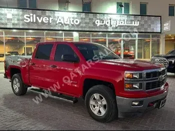 Chevrolet  Silverado  LT  2014  Automatic  99,000 Km  8 Cylinder  Four Wheel Drive (4WD)  Pick Up  Red