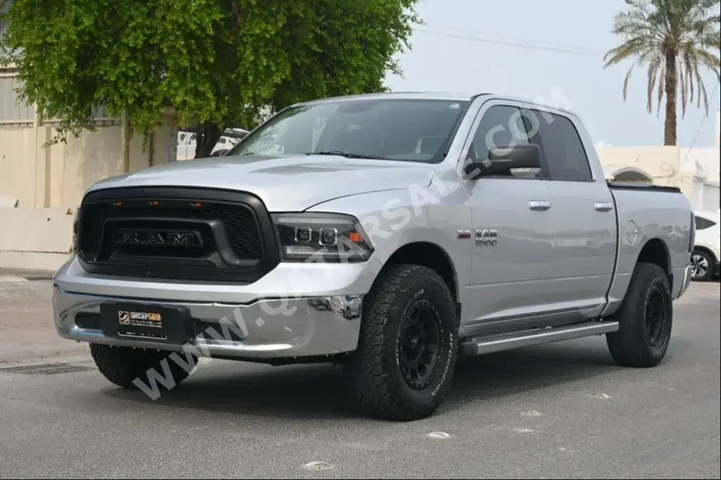 Dodge  Ram  1500  2014  Automatic  150,000 Km  8 Cylinder  Four Wheel Drive (4WD)  Pick Up  Silver