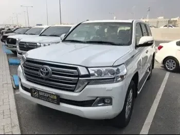 Toyota  Land Cruiser  VXR  2021  Automatic  69,000 Km  8 Cylinder  Four Wheel Drive (4WD)  SUV  White  With Warranty