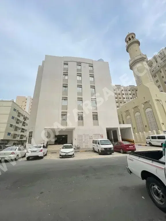 2 Bedrooms  Apartment  For Rent  in Doha -  Fereej Abdul Aziz  Not Furnished