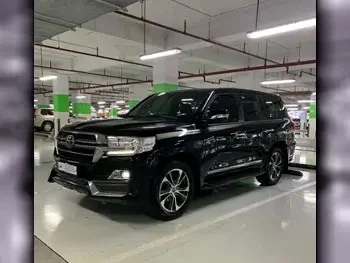 Toyota  Land Cruiser  VXR- Grand Touring S  2020  Automatic  200,000 Km  8 Cylinder  Four Wheel Drive (4WD)  SUV  Black