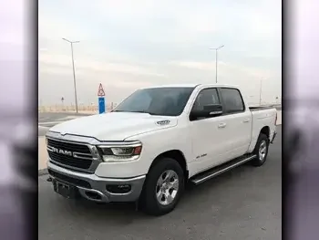 Dodge  Ram  Big Horn  2021  Automatic  52,000 Km  8 Cylinder  Four Wheel Drive (4WD)  Pick Up  White
