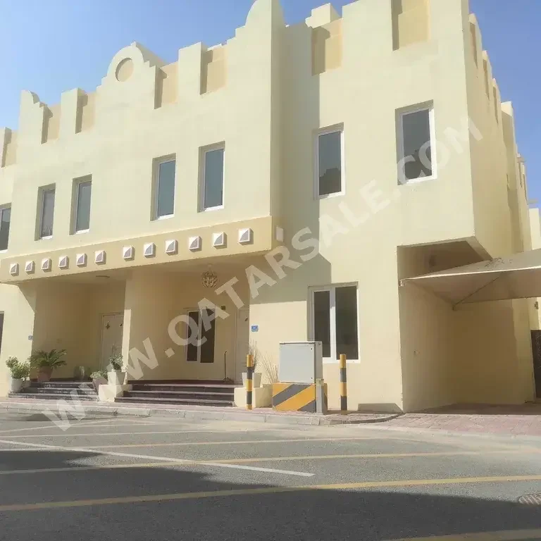 Family Residential  - Not Furnished  - Al Daayen  - Al Sakhama  - 4 Bedrooms