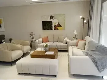 2 Bedrooms  Apartment  For Rent  in Doha -  Al Messila  Fully Furnished