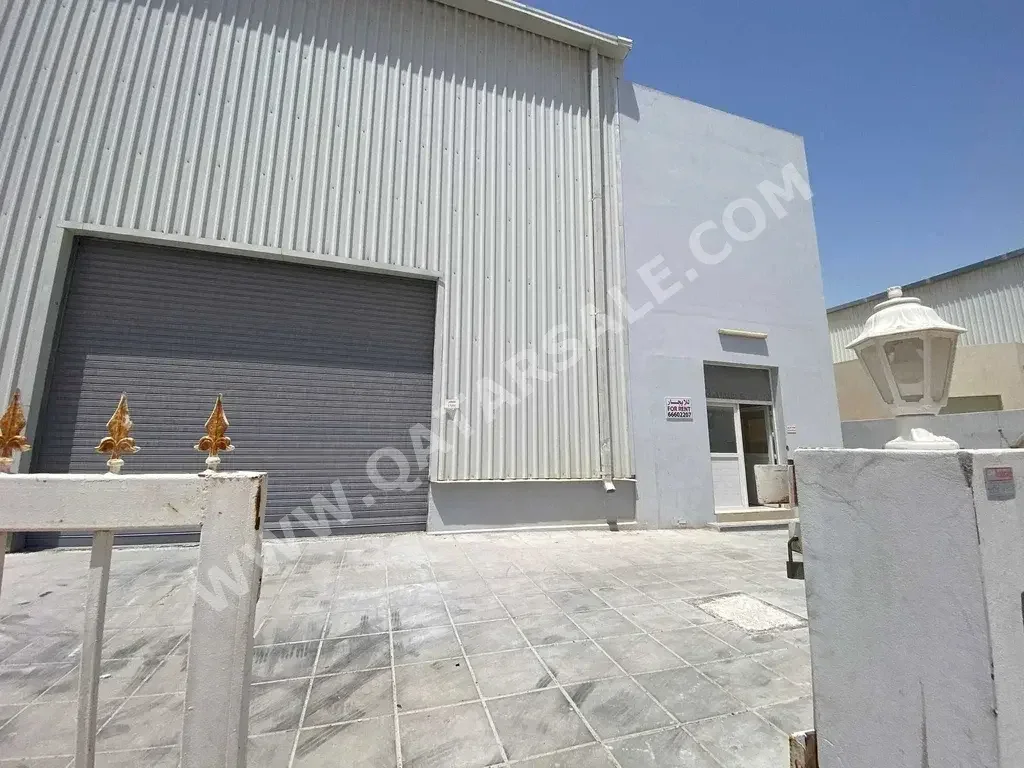 Warehouses & Stores - Al Wakrah  - Barkit Al Awamer  -Area Size: 384 Square Meter