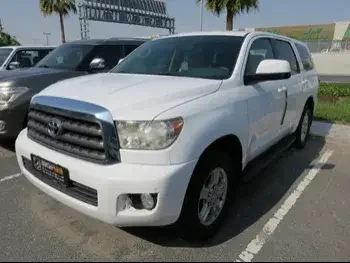 Toyota  Sequoia  2012  Automatic  245,000 Km  8 Cylinder  Four Wheel Drive (4WD)  SUV  White