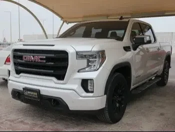 GMC  Sierra  Elevation  2019  Automatic  187,000 Km  8 Cylinder  Four Wheel Drive (4WD)  Pick Up  White