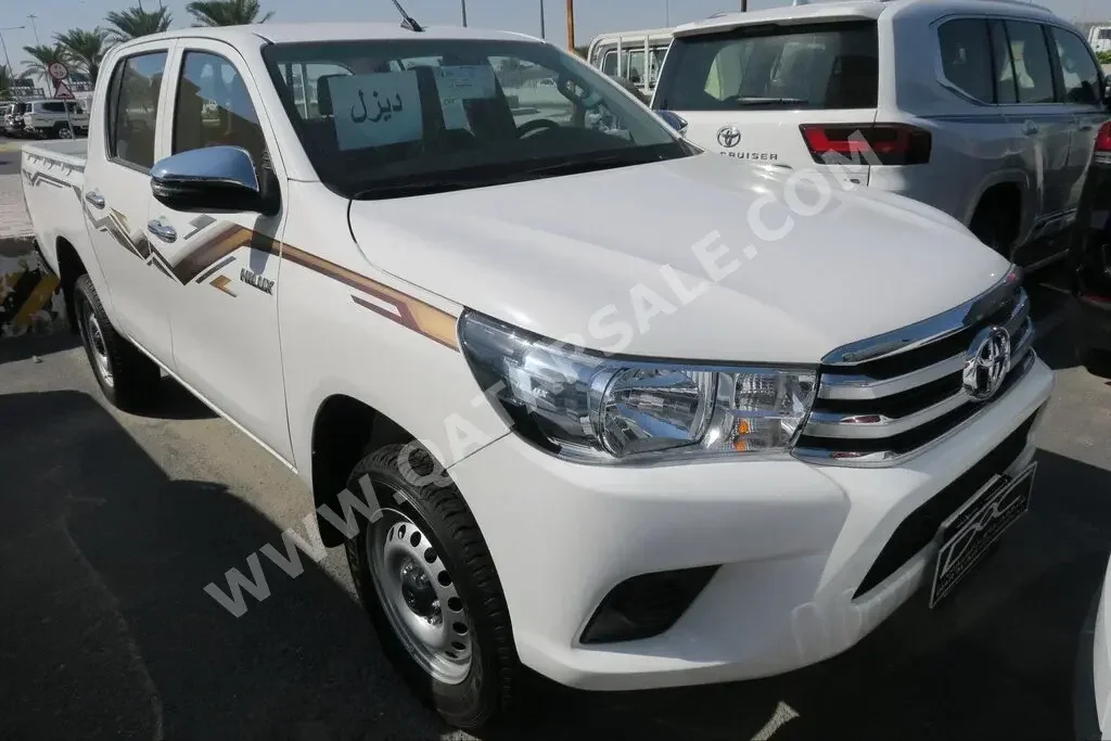 Toyota  Hilux  2024  Manual  0 Km  4 Cylinder  Four Wheel Drive (4WD)  Pick Up  White  With Warranty