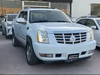 Cadillac  Escalade  EXT  2008  Automatic  185,000 Km  8 Cylinder  Four Wheel Drive (4WD)  Pick Up  White