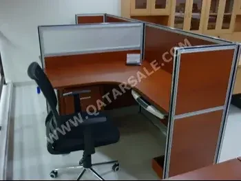 المكاتب ومكاتب الحاسوب - مكتب التقسيم