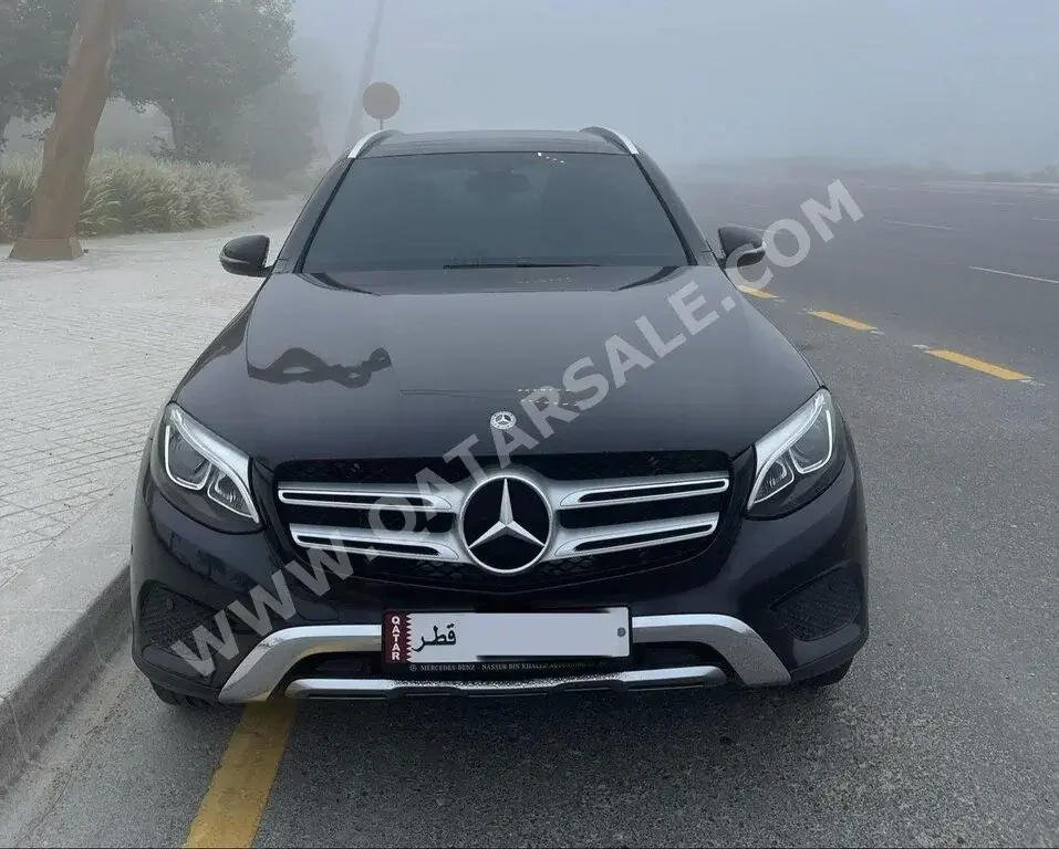 Mercedes-Benz  GLC  250  2018  Automatic  30,000 Km  4 Cylinder  Four Wheel Drive (4WD)  SUV  Black