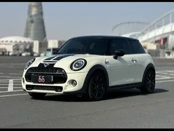 Mini  Cooper  S  2021  Automatic  25,000 Km  4 Cylinder  Front Wheel Drive (FWD)  Hatchback  White  With Warranty