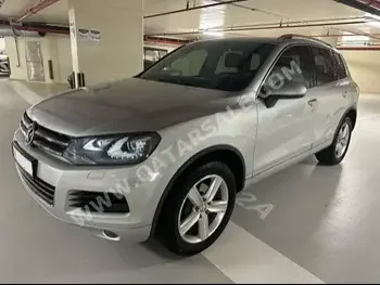 Volkswagen  Touareg  2012  Automatic  136,000 Km  6 Cylinder  All Wheel Drive (AWD)  SUV  Silver