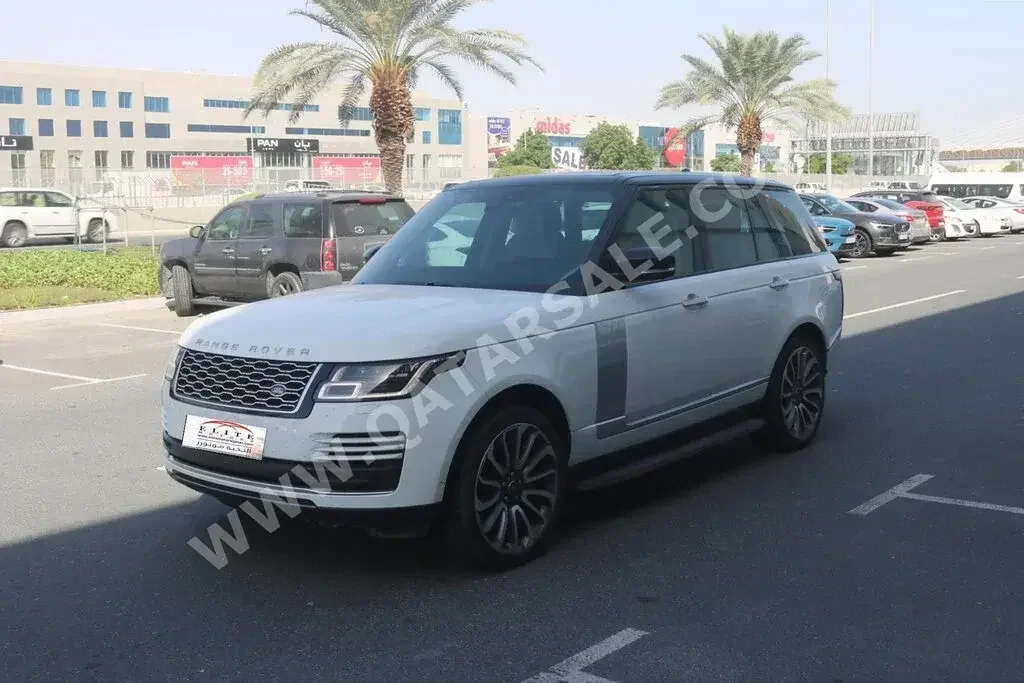  Land Rover  Range Rover  Vogue SE Super charged  2018  Automatic  134,000 Km  8 Cylinder  Four Wheel Drive (4WD)  SUV  White  With Warranty