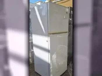 Frigidaire  Top Freezer Refrigerator  - White