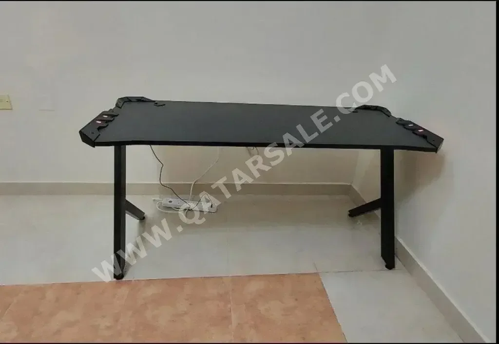 Black  Gaming Table