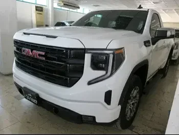 GMC  Sierra  Elevation  2023  Automatic  20,000 Km  8 Cylinder  Four Wheel Drive (4WD)  Pick Up  White  With Warranty