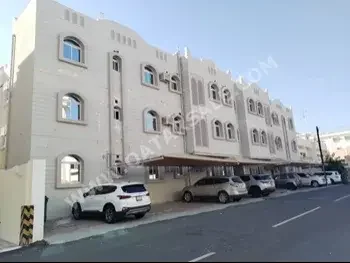 مباني ,ابراج ومجمعات - سكن عائلي  - الدوحة  - فريج بن عمران  للايجار
