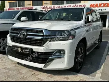 Toyota  Land Cruiser  GXR  2021  Automatic  56,000 Km  6 Cylinder  Four Wheel Drive (4WD)  SUV  White  With Warranty