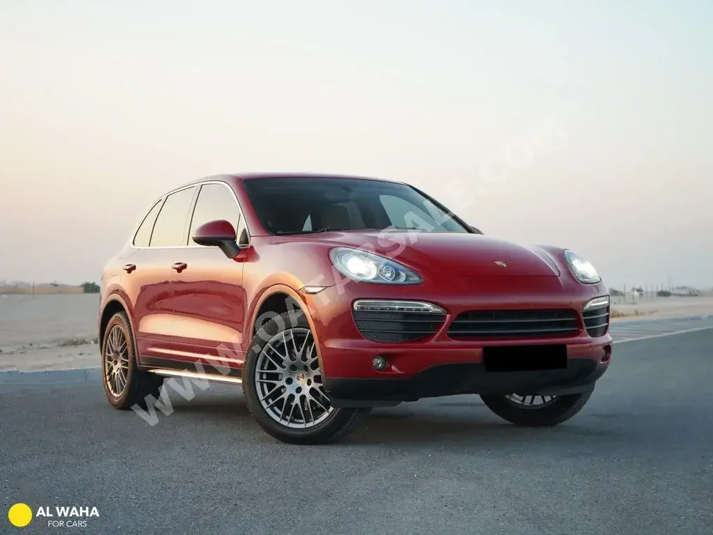 Porsche  Cayenne  S  2014  Automatic  135,300 Km  8 Cylinder  Four Wheel Drive (4WD)  SUV  Red