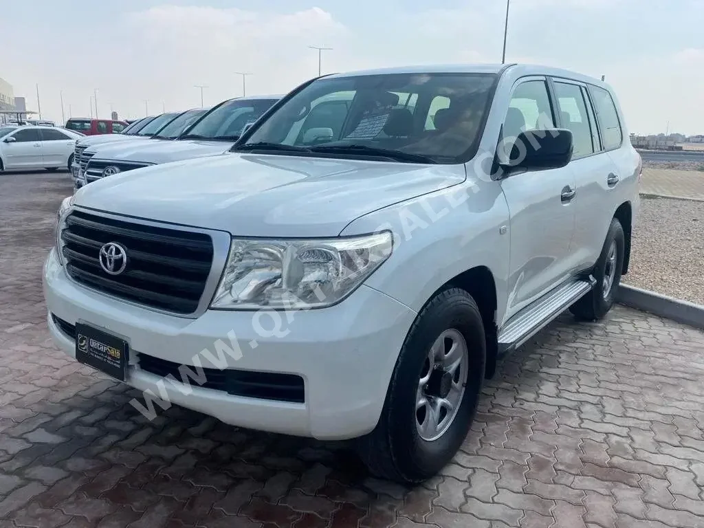 Toyota  Land Cruiser  G  2011  Automatic  245,000 Km  6 Cylinder  Four Wheel Drive (4WD)  SUV  White