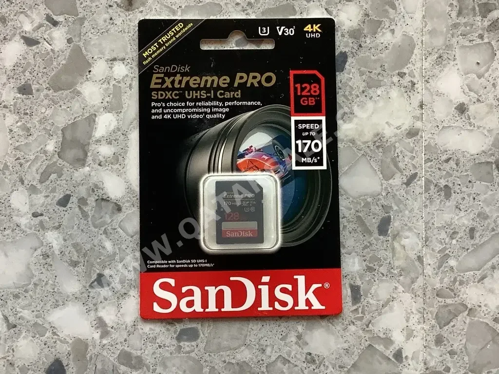 Micro SD  SanDisk  With Card Reader /  128 GB