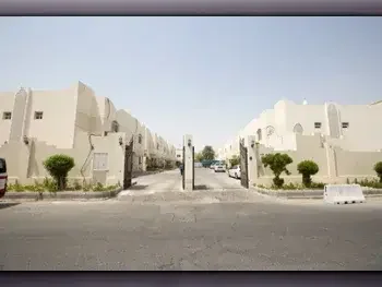 Family Residential  - Not Furnished  - Doha  - Old Airport  - 3 Bedrooms