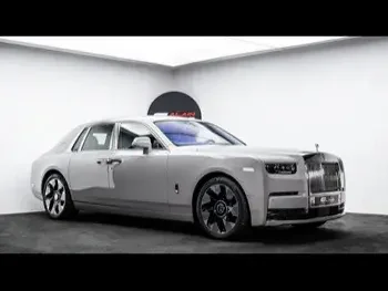Rolls-Royce  Phantom  2024  Automatic  0 Km  12 Cylinder  All Wheel Drive (AWD)  Sedan  Gray  With Warranty