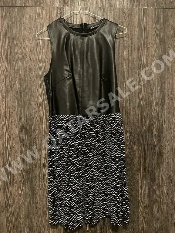 Dress  - Zara  - Black  -Size: M