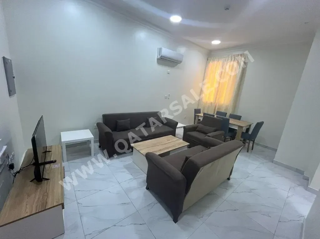 2 Bedrooms  Apartment  For Rent  in Al Daayen -  Umm Qarn  Fully Furnished