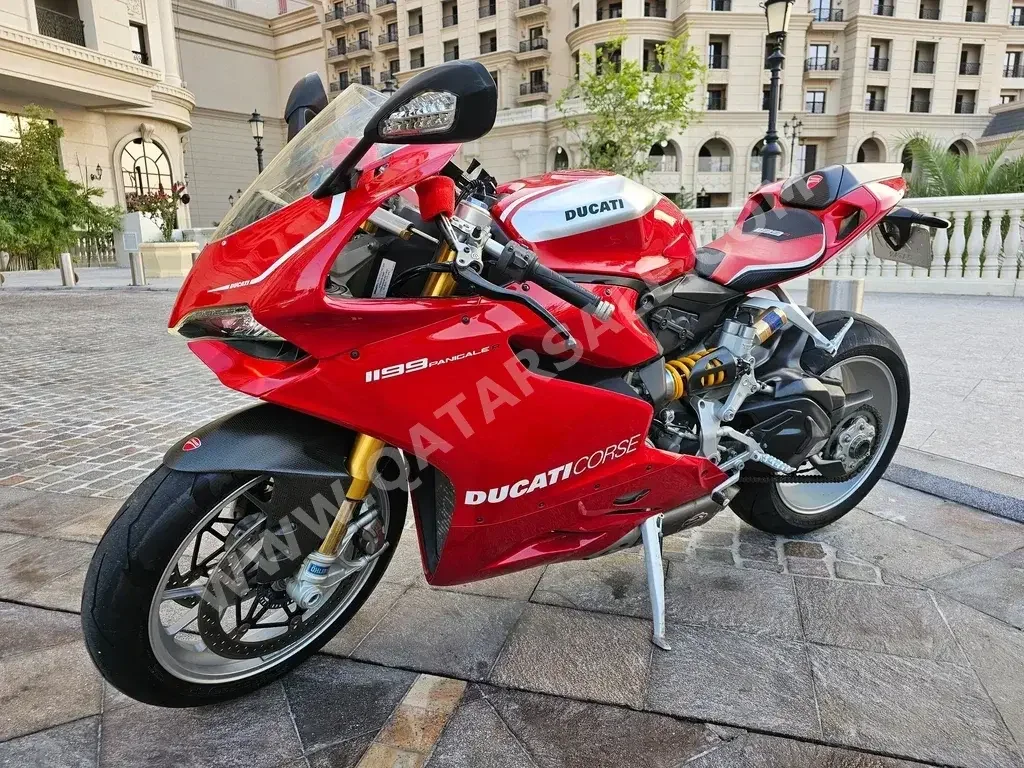 Ducati  Panigle 1199 R -  2013 - Color Red