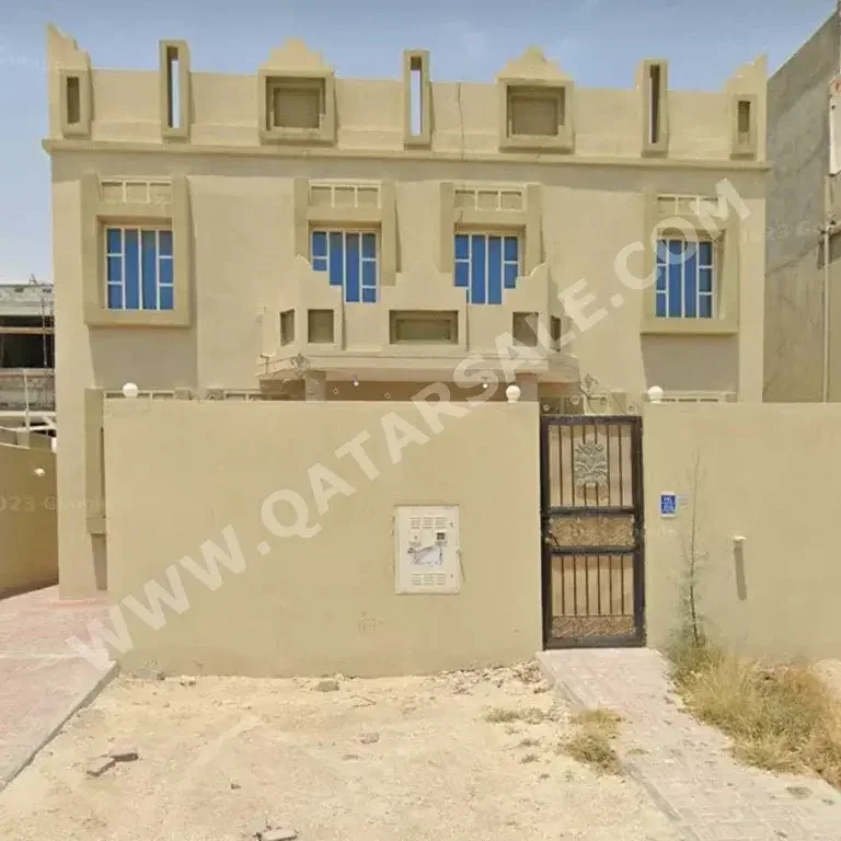 Family Residential  - Not Furnished  - Al Daayen  - Sumaysimah  - 7 Bedrooms
