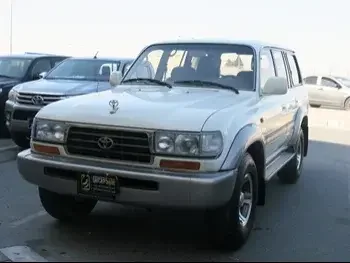 Toyota  Land Cruiser  VXR  1997  Automatic  463,000 Km  6 Cylinder  Four Wheel Drive (4WD)  SUV  White
