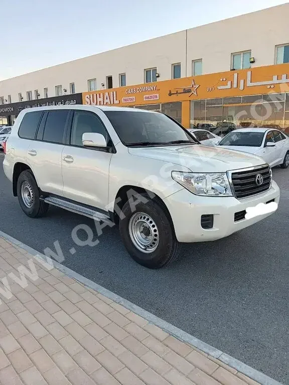 Toyota  Land Cruiser  G  2015  Automatic  345,000 Km  6 Cylinder  Four Wheel Drive (4WD)  SUV  White