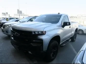 Chevrolet  Silverado  Trail Boss  2020  Automatic  144,000 Km  8 Cylinder  Four Wheel Drive (4WD)  Pick Up  Silver