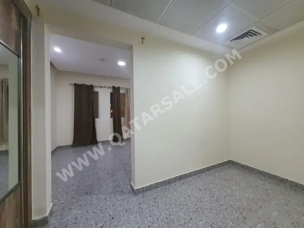 2 غرف نوم  شقة  للايجار  في الدوحة -  نجمة  مفروشة بالكامل