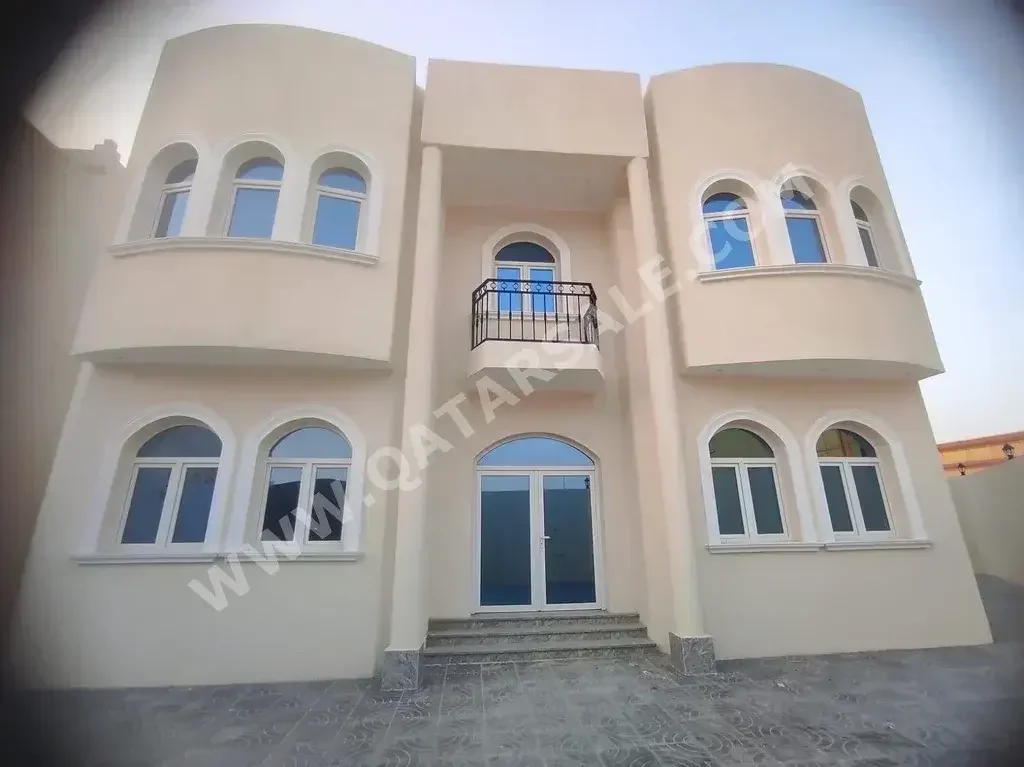 Family Residential  - Not Furnished  - Al Khor  - Al Khor  - 5 Bedrooms  - Includes Water & Electricity