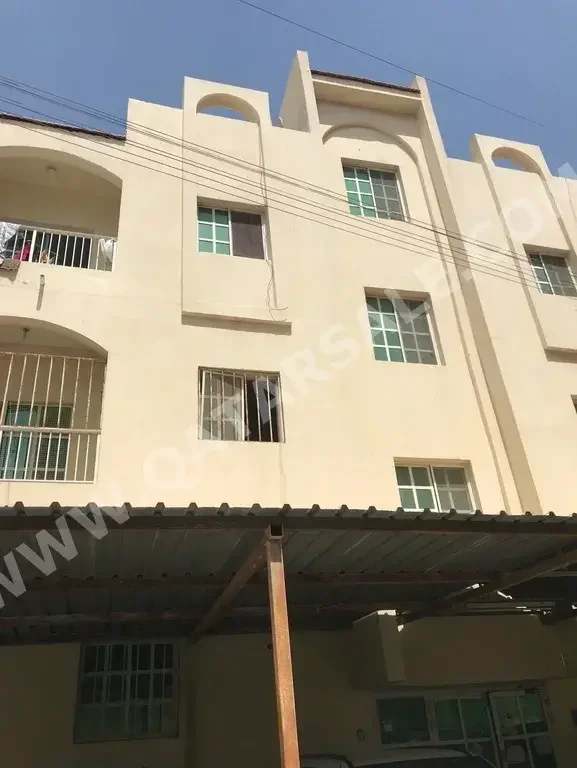 3 غرف نوم  شقة  للايجار  في الدوحة -  مدينة خليفة الجنوبية  غير مفروشة