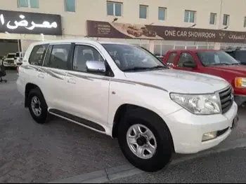 Toyota  Land Cruiser  G Limited  2011  Automatic  217,000 Km  6 Cylinder  Four Wheel Drive (4WD)  SUV  White