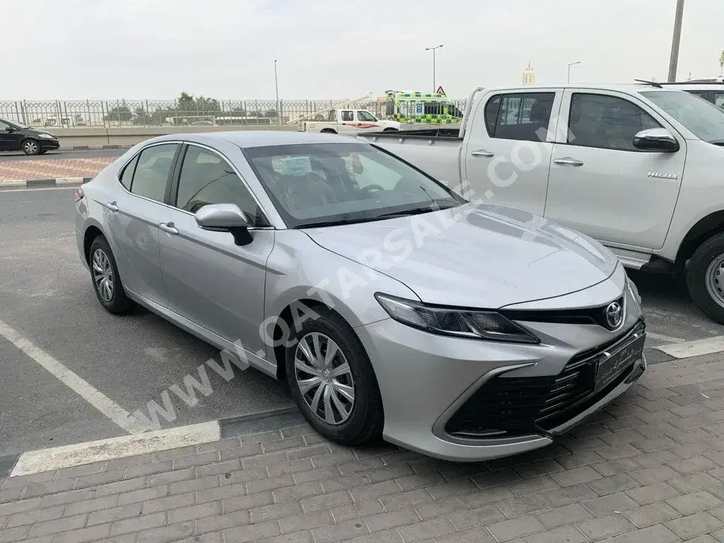 Toyota  Camry  LE  2024  Automatic  0 Km  4 Cylinder  Front Wheel Drive (FWD)  Sedan  Silver  With Warranty