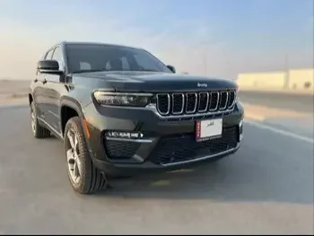 Jeep  Grand Cherokee  Limited  2023  Automatic  3,000 Km  6 Cylinder  Four Wheel Drive (4WD)  SUV  Black  With Warranty