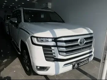 Toyota  Land Cruiser  VX  2023  Automatic  0 Km  6 Cylinder  Four Wheel Drive (4WD)  SUV  White  With Warranty