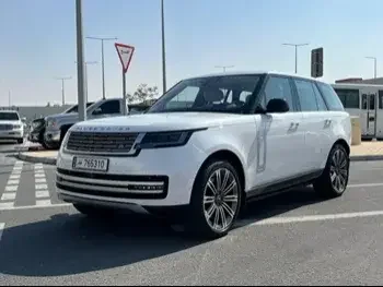 Land Rover  Range Rover  Vogue  Autobiography  2022  Automatic  11,000 Km  8 Cylinder  Four Wheel Drive (4WD)  SUV  White  With Warranty